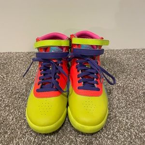 Reebok girl’s neon sneakers only worn a few times size 1.5